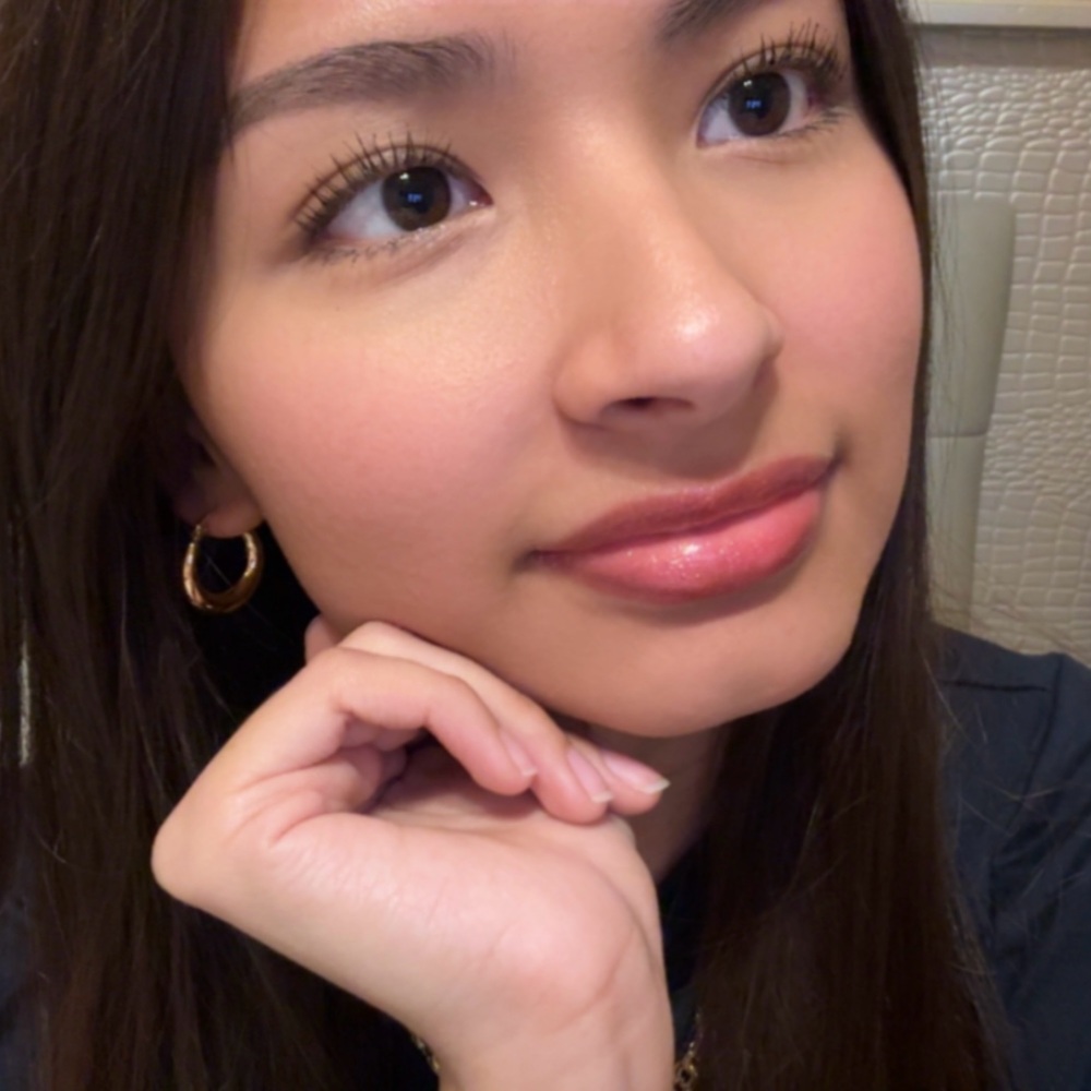 Meet your Posher, Valeria